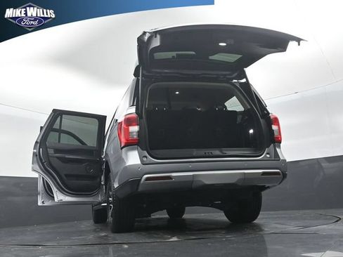 Used 2023 Ford Expedition XLT RWD image 30