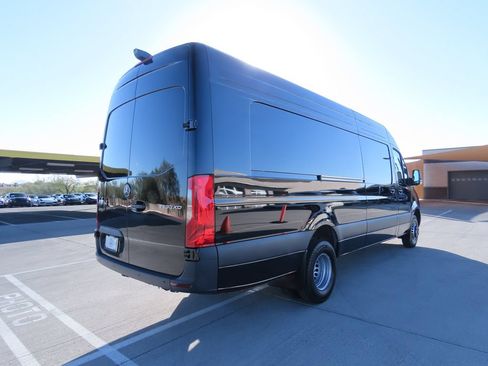 Used 2025 Mercedes-Benz Sprinter 3500 image 5