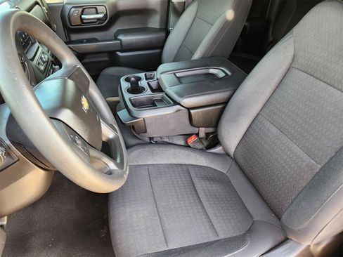 Used 2022 Chevrolet Silverado 1500 Custom image 19