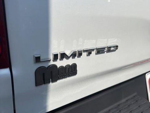 Used 2019 RAM 1500 Limited AWD/4WD image 12