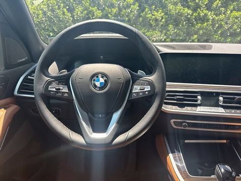 Used 2023 BMW X5 xDrive40i AWD/4WD image 19
