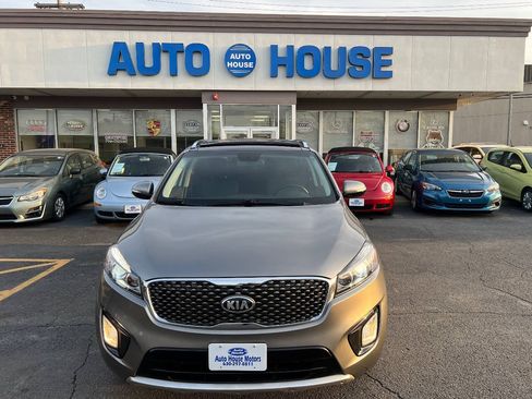 Used 2016 Kia Sorento SX FWD image 2