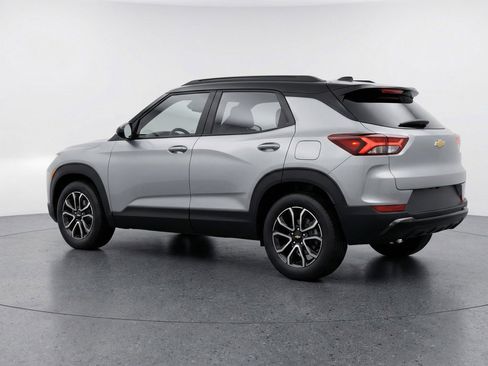 Used 2025 Chevrolet TrailBlazer LT image 6