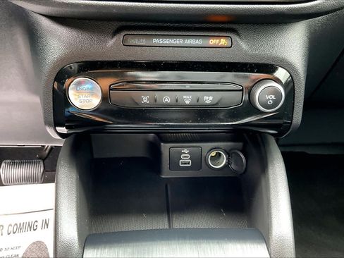 Used 2025 Ford Escape ST-Line w/ Tech Pack #1 FWD image 26