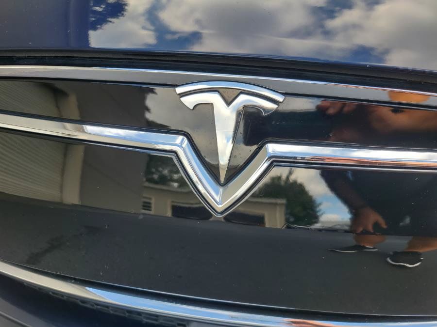 Used 2014 Tesla Model S 85 RWD image 25