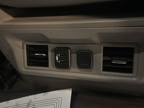 Used 2021 Chevrolet Silverado 3500 LT w/ Convenience Package image 13