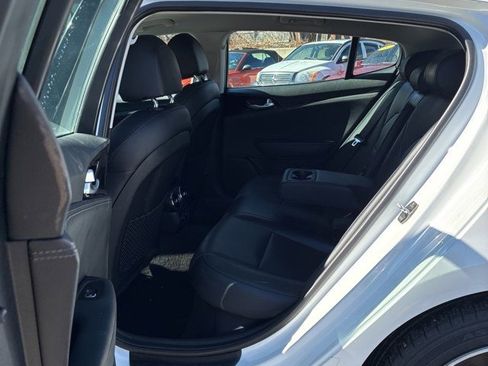 Used 2019 Kia Stinger image 10