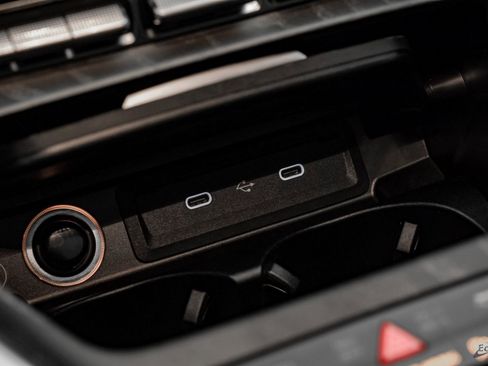 Used 2024 Mercedes-Benz AMG GT 43 image 78