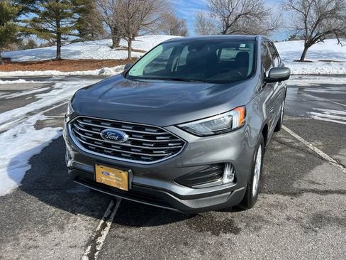 Certified 2022 Ford Edge SEL w/ Convenience Package image 4
