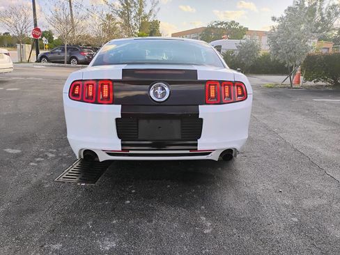 Used 2014 Ford Mustang Coupe image 7
