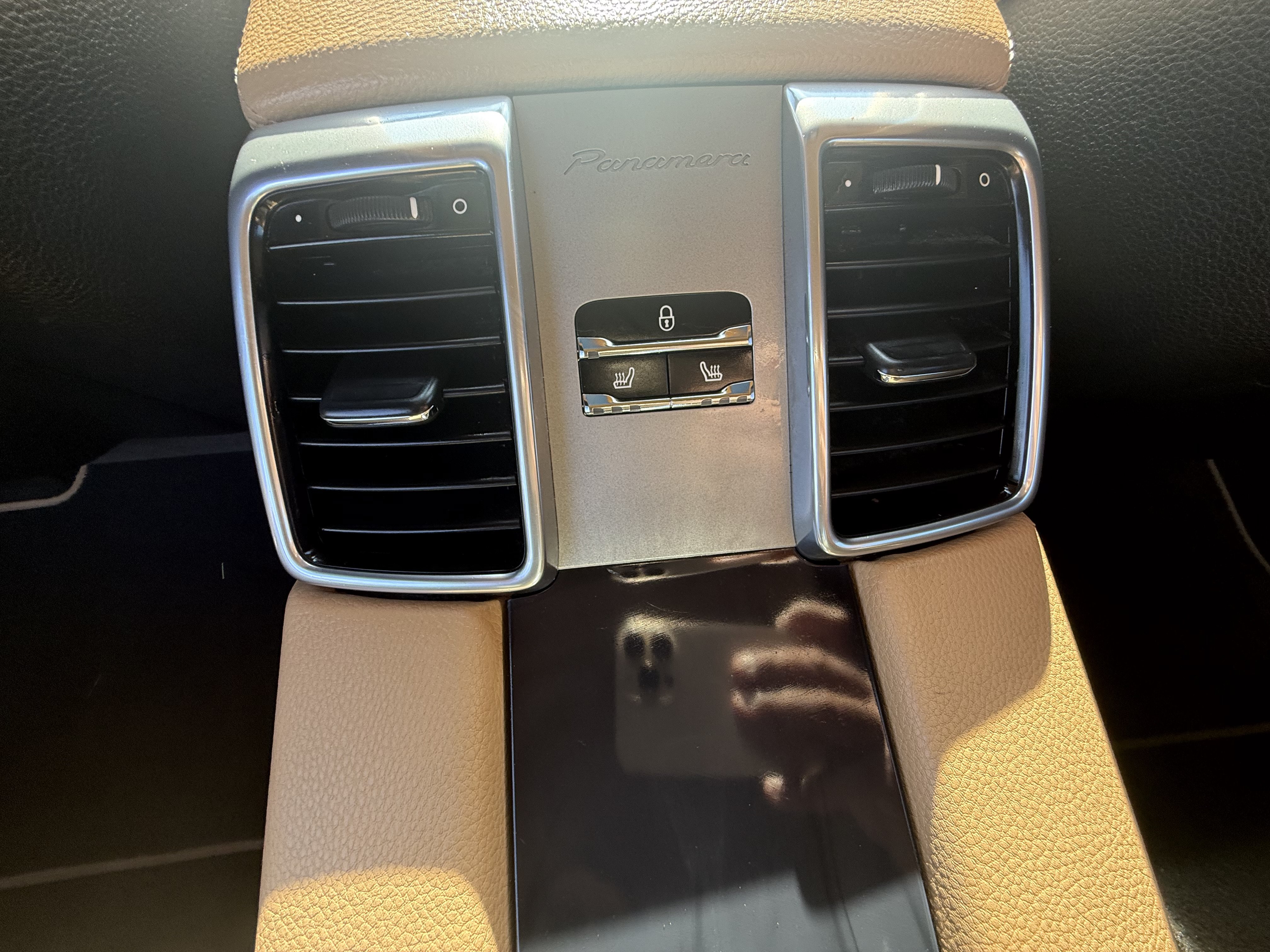 Used 2013 Porsche Panamera image 13