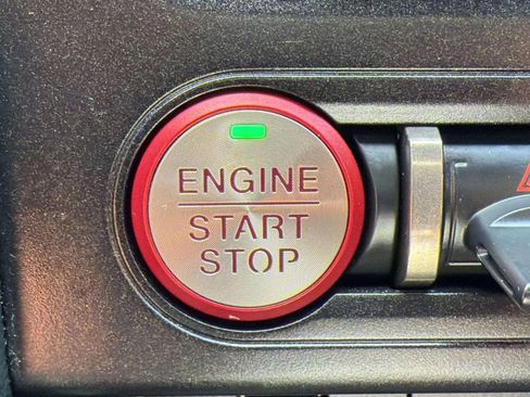 Used 2021 Ford Mustang Shelby GT500 w/ Technology Package RWD image 28