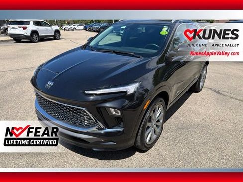 Used 2025 Buick Encore GX Avenir w/ Avenir Convenience Package AWD/4WD image 1