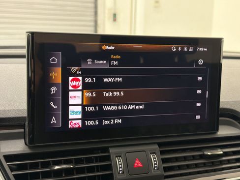 Used 2024 Audi SQ5 Prestige AWD/4WD image 20