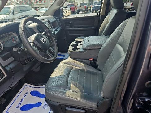 Used 2017 RAM 1500 Tradesman RWD image 9