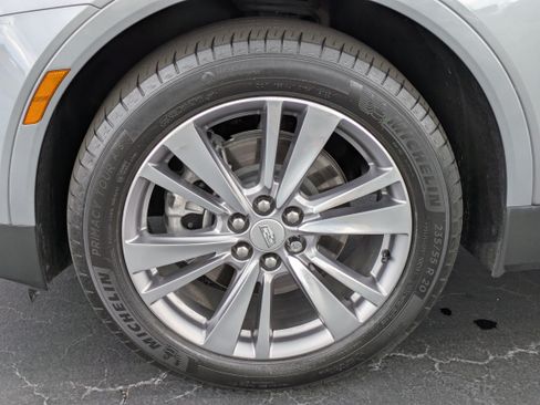 Certified 2024 Cadillac XT5 Premium Luxury FWD image 10
