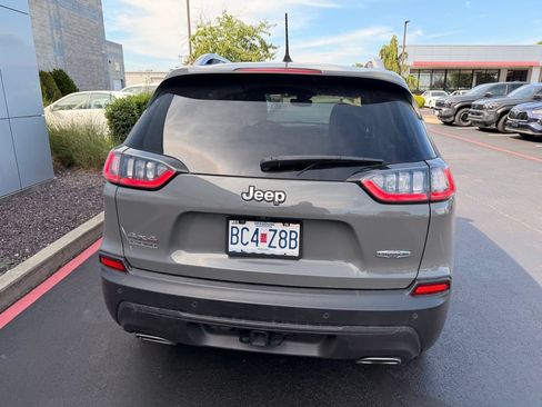 Used 2021 Jeep Cherokee Latitude Lux w/ Sun & Sound Group AWD/4WD image 13