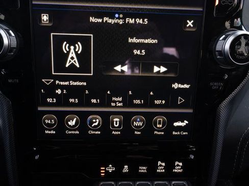 Used 2021 RAM 1500 Limited w/ Body Color Bumper Group image 21