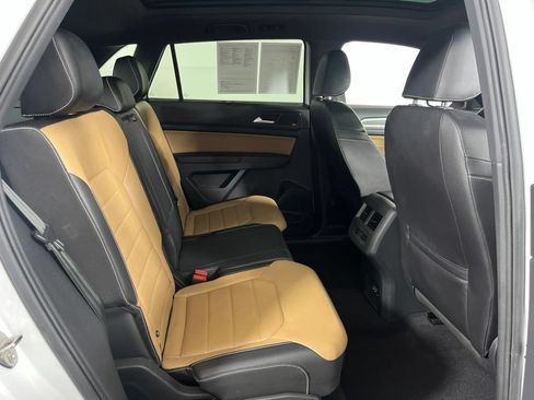Used 2020 Volkswagen Atlas Cross Sport SEL Premium R-Line AWD/4WD image 7