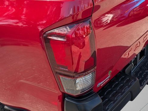 Used 2018 Toyota Tacoma SR image 20