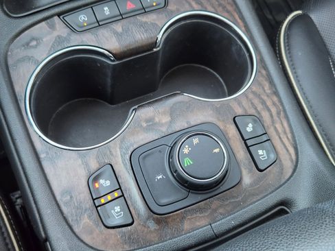 Used 2021 GMC Acadia Denali w/ Denali Technology Package image 22