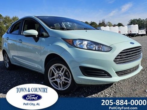 Used 2018 Ford Fiesta SE image 1