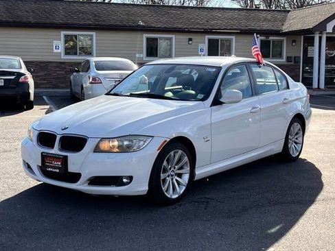 Used 2011 BMW 328i xDrive Sedan image 1