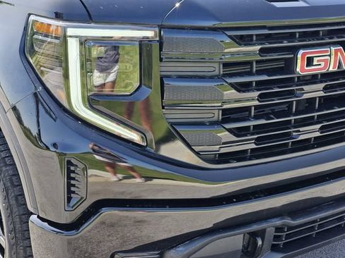 Used 2024 GMC Sierra 1500 Elevation w/ X31 Off-Road Package AWD/4WD image 8