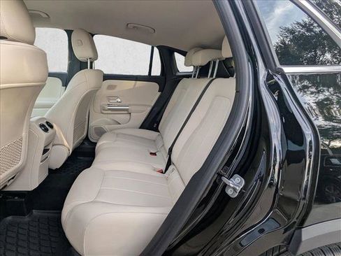 Certified 2025 Mercedes-Benz GLA 250 image 18