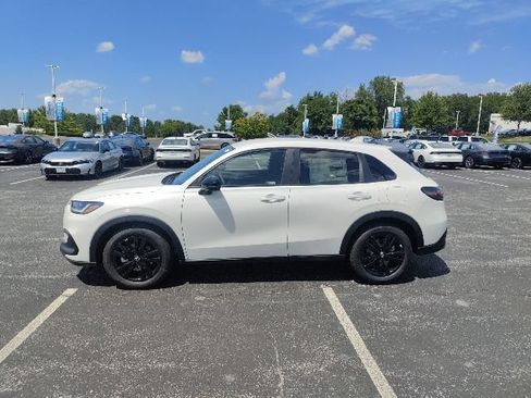 New 2027 Honda HR-V Sport image 2