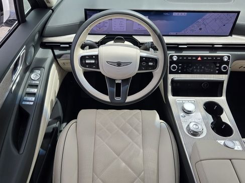 Used 2025 Genesis GV80 3.5T Prestige AWD/4WD image 13