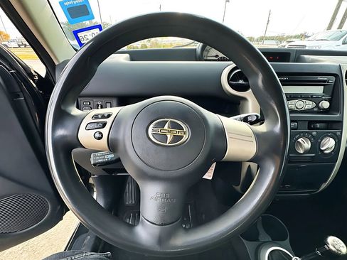 Used 2006 Scion xB Hatchback 4D image 15
