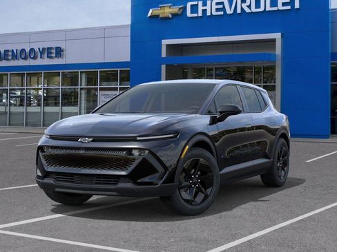 New 2026 Chevrolet Equinox EV LT image 6