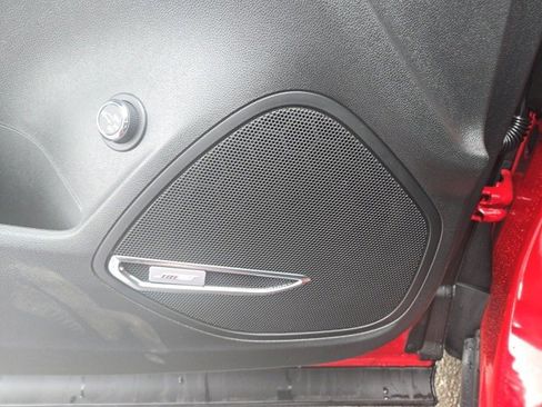 New 2025 Buick Envision Sport Touring image 9