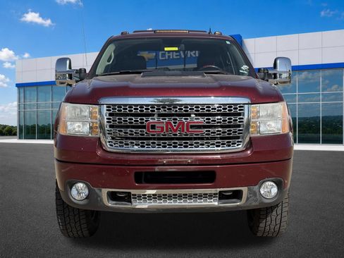 Certified 2014 GMC Sierra 3500 Denali w/ Suspension Package, Off-Road AWD/4WD image 2