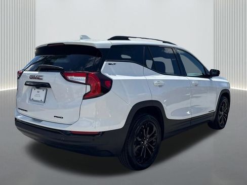 Used 2022 GMC Terrain SLT w/ Infotainment Package II AWD/4WD image 5