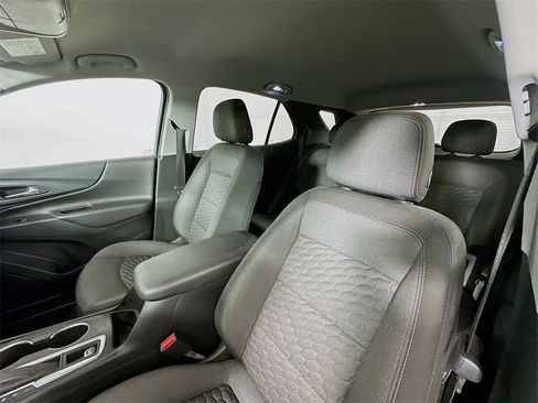 Used 2021 Chevrolet Equinox LT image 21
