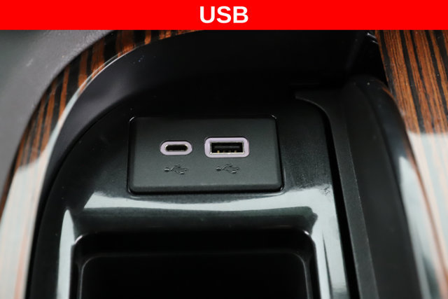 Used 2022 Cadillac Escalade Luxury w/ LPO, Floor Liner Package AWD/4WD image 26