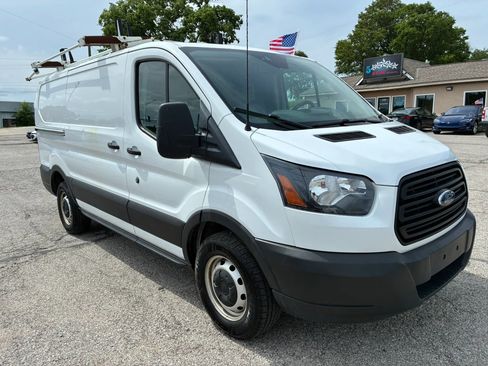 Used 2019 Ford Transit 250 130 Low Roof RWD image 1