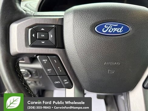 Used 2019 Ford Expedition Platinum AWD/4WD image 17