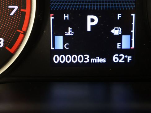 New 2026 Mitsubishi Eclipse Cross LE image 32