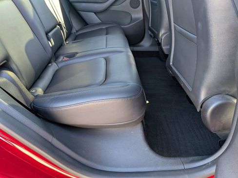 Used 2022 Tesla Model Y Long Range image 20