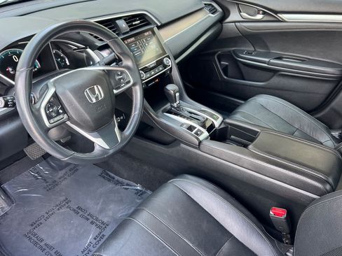 Used 2018 Honda Civic EX-L image 11