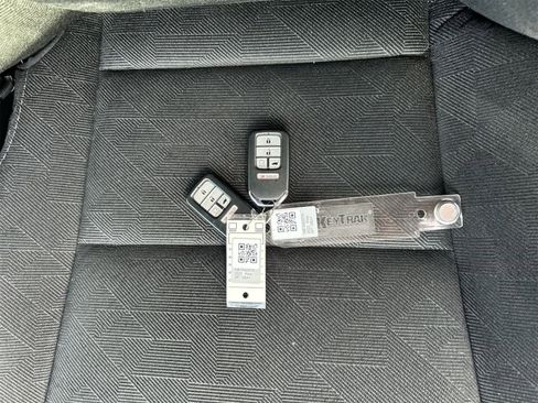 Used 2022 Honda Pilot Sport image 20