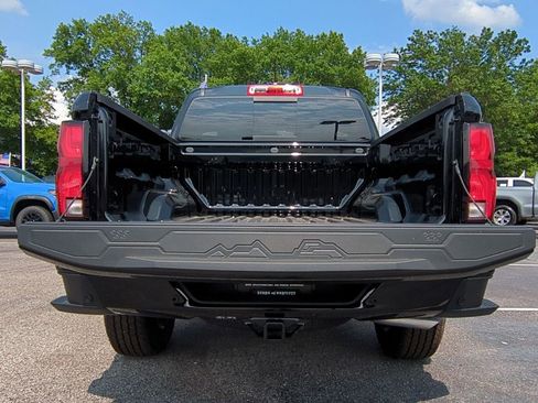 New 2025 Chevrolet Colorado Z71 w/ Midnight Edition image 26