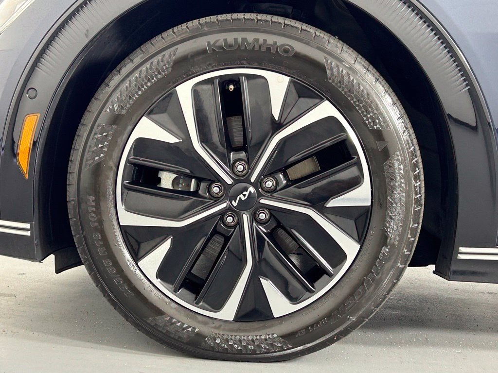 Used 2023 Kia EV6 Wind w/ Wind Technology Package AWD/4WD image 39