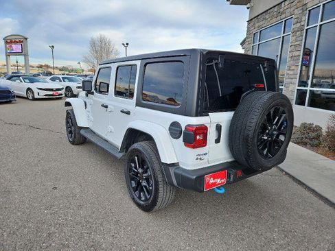 Used 2022 Jeep Wrangler Unlimited Sahara w/ Cold Weather Group image 3