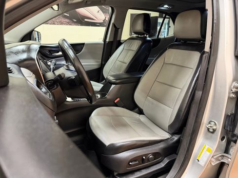 Used 2019 Chevrolet Equinox Premier FWD image 38