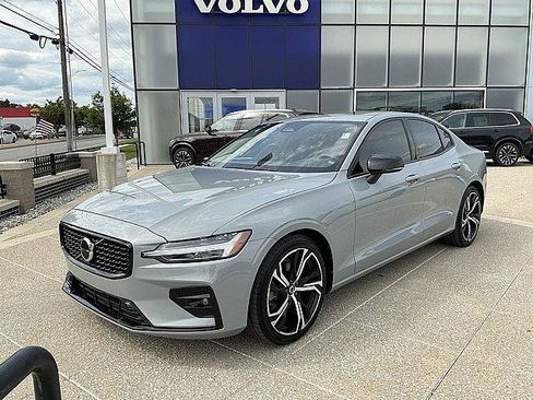 Certified 2024 Volvo S60 B5 Core AWD/4WD image 3