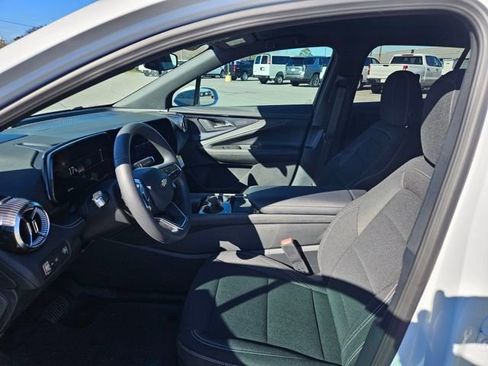 New 2026 Chevrolet Blazer EV LT image 9